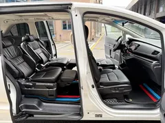 2021 Honda Odyssey 2.0L Premium, белый — фото 13