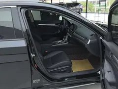2022 Honda Accord 260TURBO Luxury, чёрный — фото 8