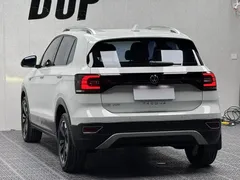 2021 Volkswagen Tacqua 1.5L AT, белый — фото 7