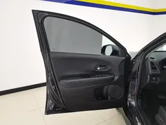 2020 Honda Vezel 1.5L CVT Luxury, чёрный — фото 7
