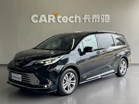 2021 Toyota Sienna 2.5L Hybrid Platinum