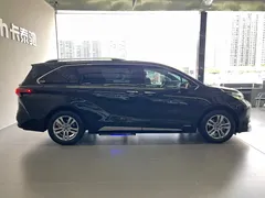 2021 Toyota Sienna 2.5L Hybrid Platinum, чёрный — фото 7
