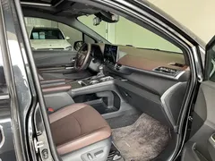 2021 Toyota Sienna 2.5L Hybrid Platinum, чёрный — фото 29