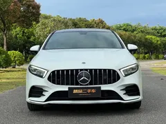 2022 Mercedes-Benz A-Class A 200 L Sedan Sport, белый — фото 2