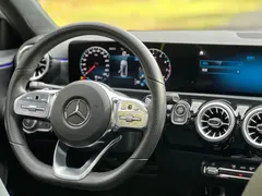 2022 Mercedes-Benz A-Class A 200 L Sedan Sport, белый — фото 13