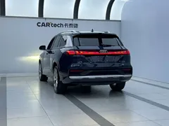 2023 Audi Q6 45 TFSI quattro Light, синий — фото 4
