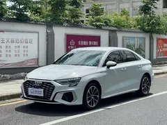 2023 Audi A3L Limousine 35 TFSI Sport, белый — фото 1