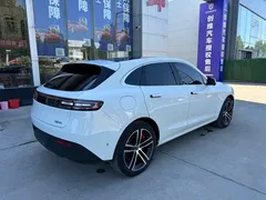 2023 Aito M5 EREV 4WD Standard, белый — фото 16