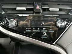 2021 Toyota Camry Hybrid 2.5HG Luxury, чёрный — фото 12