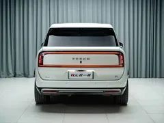 2025 Zeekr 9X Hyper 70kWh 6-seat, белый — фото 10
