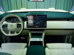 2025 Zeekr 9X Hyper 70kWh 6-seat, белый — фото 14