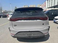 2025 BYD Tang DM-i PHEV 115km Premium — фото 3