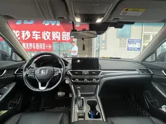 2022 Honda Accord 260TURBO Premium — фото 5
