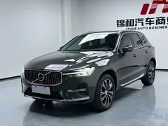 2022 Volvo XC60 4WD Luxury — фото 1