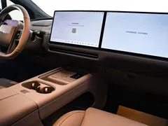 2025 Li Auto i6 2WD Standard, белый — фото 18