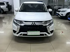 2021 Mitsubishi Outlander 2.0L 2WD 5 Seats, белый — фото 2