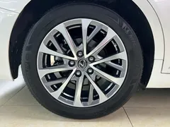 2022 Lexus ES 300h Excellence, белый — фото 27