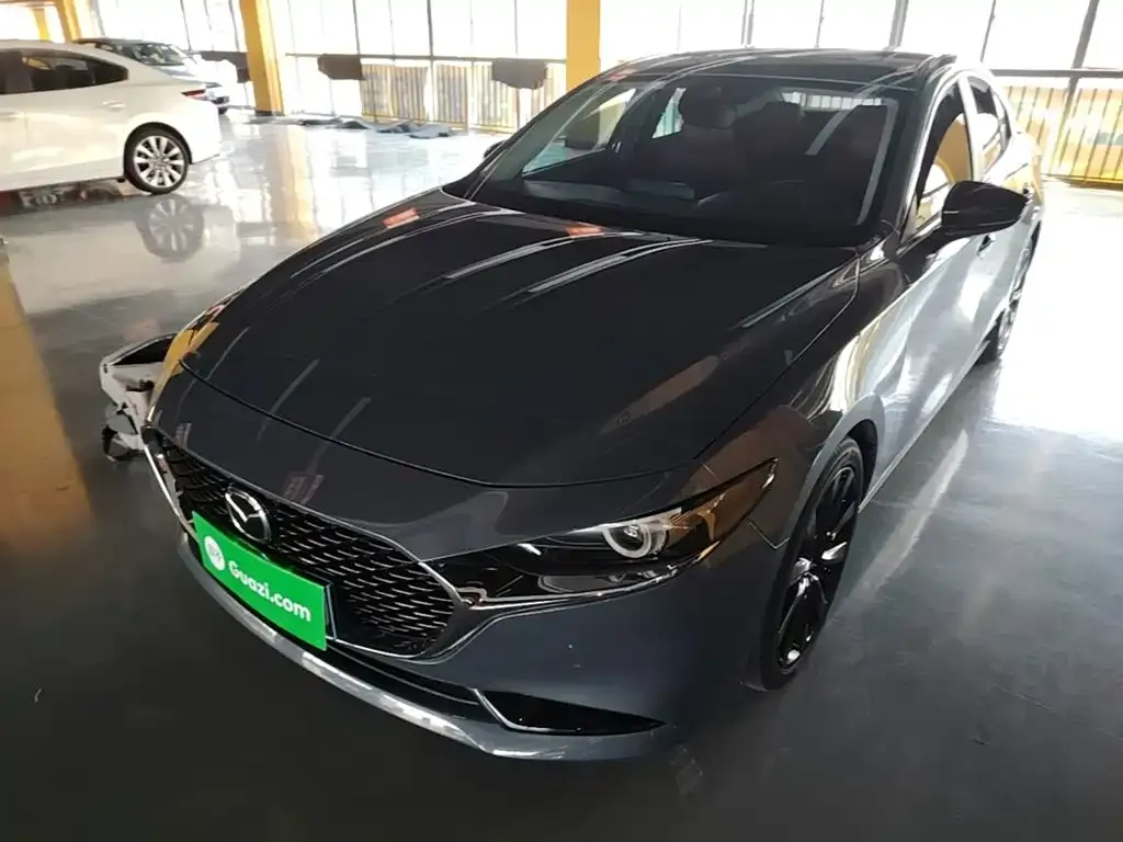 2022 Mazda 3 2.0L AT Obsidian Black