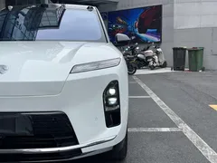 2026 Nio ES8 6-seat Executive Signature, белый — фото 10