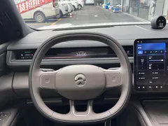 2026 Nio ES8 6-seat Executive Signature, белый — фото 31