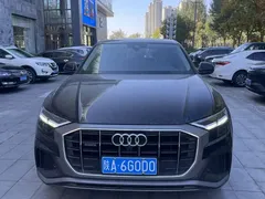 2021 Audi Q8 55 TFSI Luxury Dynamic, чёрный — фото 2