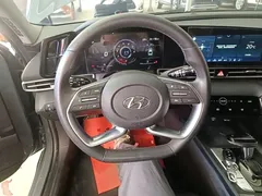 2021 Hyundai Elantra 1.5L CVT LUX Premium — фото 11