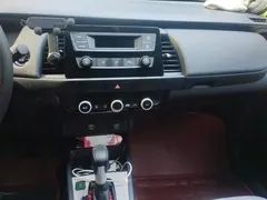 2021 Honda Fit 1.5L CVT, белый — фото 13
