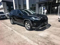 2023 Toyota RAV4 2.0L CVT 2WD Fashion, чёрный — фото 4