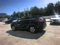 2023 Toyota RAV4 2.0L CVT 2WD Fashion, чёрный — фото 10