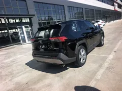 2023 Toyota RAV4 2.0L CVT 2WD Fashion, чёрный — фото 11