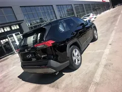 2023 Toyota RAV4 2.0L CVT 2WD Fashion, чёрный — фото 13