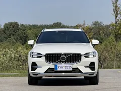 2023 Volvo XC60 4WD Luxury, белый — фото 2