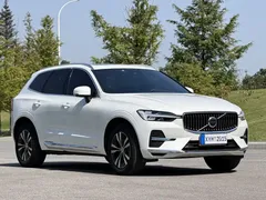 2023 Volvo XC60 4WD Luxury, белый — фото 3