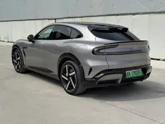 2025 Xiaomi YU7 4WD Max — фото 6