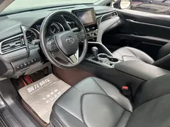 2023 Toyota Camry Hybrid 2.5HGVP Leading, чёрный — фото 8