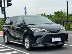 2023 Toyota Granvia 2.5L Hybrid Comfort, чёрный — фото 2