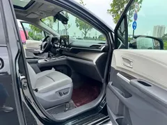 2023 Toyota Granvia 2.5L Hybrid Comfort, чёрный — фото 6