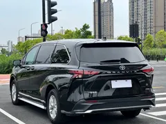 2023 Toyota Granvia 2.5L Hybrid Comfort, чёрный — фото 11