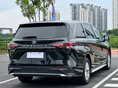 2023 Toyota Granvia 2.5L Hybrid Comfort, чёрный — фото 12