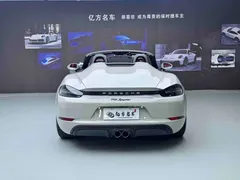 2022 Porsche 718 Spyder 2.0T — фото 12