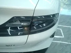 2024 Xiaomi SU7 RWD Standard Founder Edition, белый — фото 8