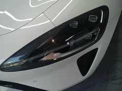 2024 Xiaomi SU7 RWD Standard Founder Edition, белый — фото 24