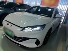 2025 BYD Seal 06 DM-i PHEV 120KM Smart Driving Premium, белый — фото 1