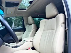 2021 Toyota Alphard Hybrid 2.5L Premium, белый — фото 10