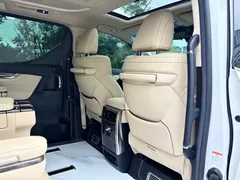 2021 Toyota Alphard Hybrid 2.5L Premium, белый — фото 18