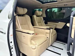 2021 Toyota Alphard Hybrid 2.5L Premium, белый — фото 19