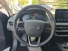 2021 Hongqi E-QM5 EV Qiyue, чёрный — фото 11