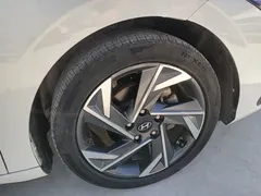 2022 Hyundai Elantra 1.5L CVT GLX Elite, белый — фото 16