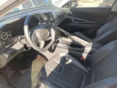 2022 Hyundai Elantra 1.5L CVT GLX Elite, белый — фото 17
