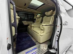 2021 Toyota Vellfire 2.5L Hybrid HV Ultimate, белый — фото 9